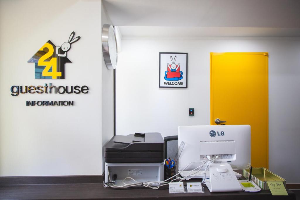 24 Guest House Haeundae Premier photo