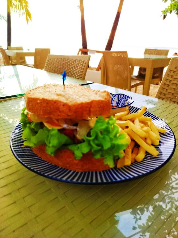 อาหารและเครื่องดื่ม