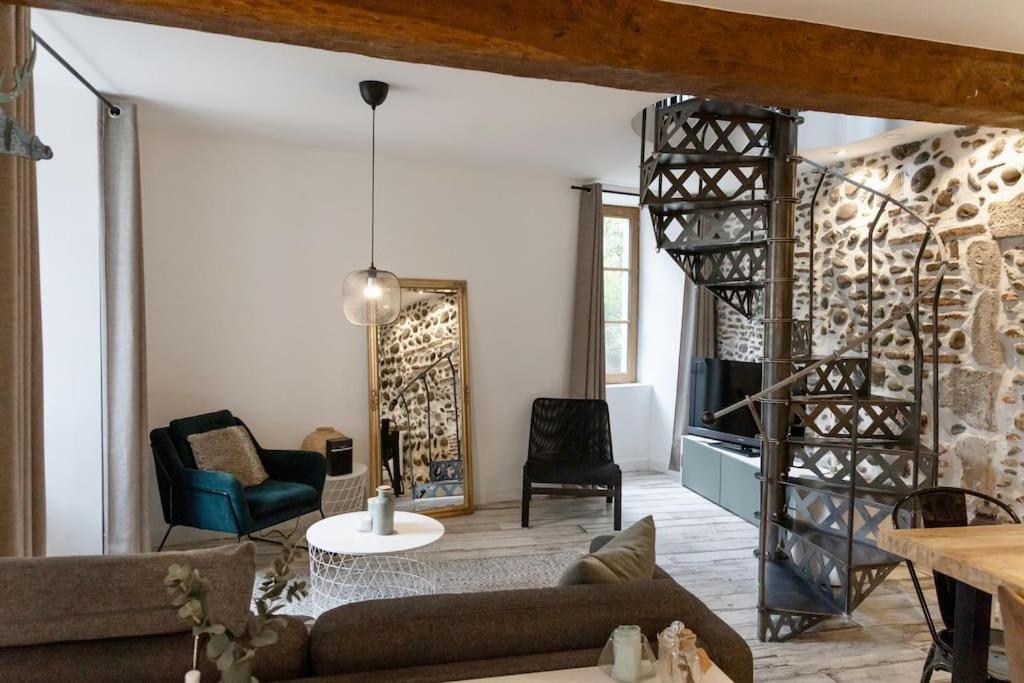 Maison et appartement attenant pour 10 personnes avec terrasse, cour et parking - 2