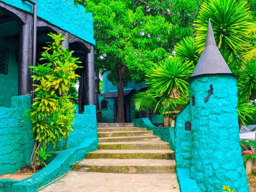 Châteaux Yolande, Mahajanga