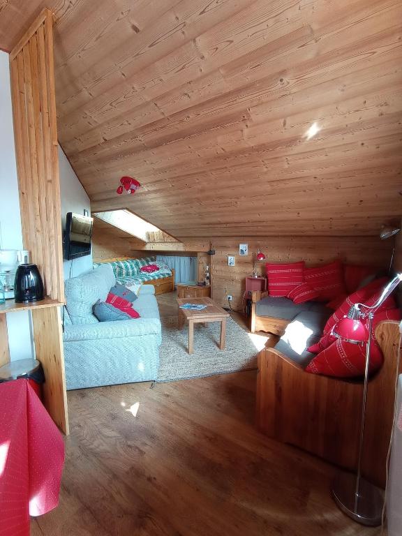 DUPLEX 50 m2 aux pieds des pistes les saisies hauteluce et contamines montjoie 6 personnes 1 chambre et un coin nuit - 5