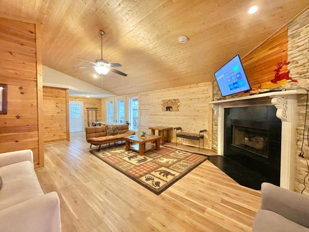 Lazy Bear cabin, Sevierville