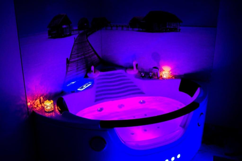 Hot Jacuzzi in Cracow, Krakov