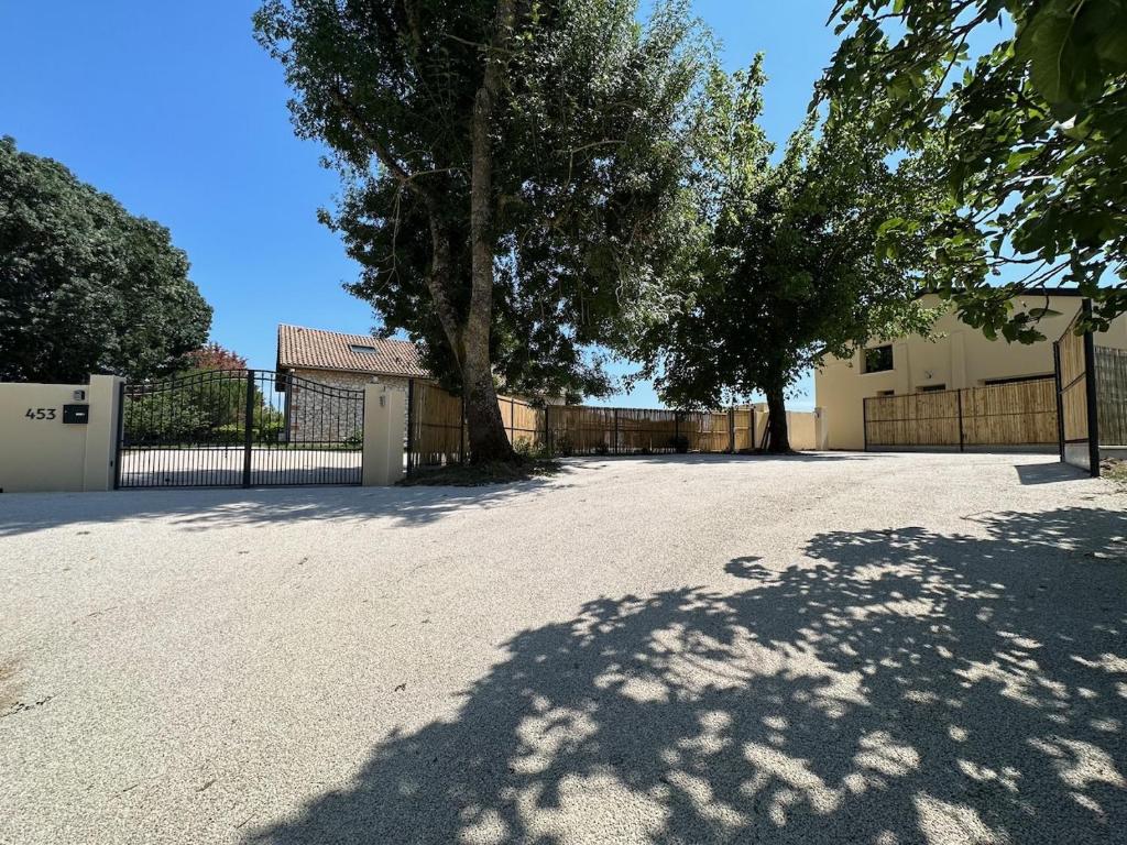 La Halte Occitane - Classé 3 étoiles - 1 chambre, parking, terrasse, tout inclus - 4