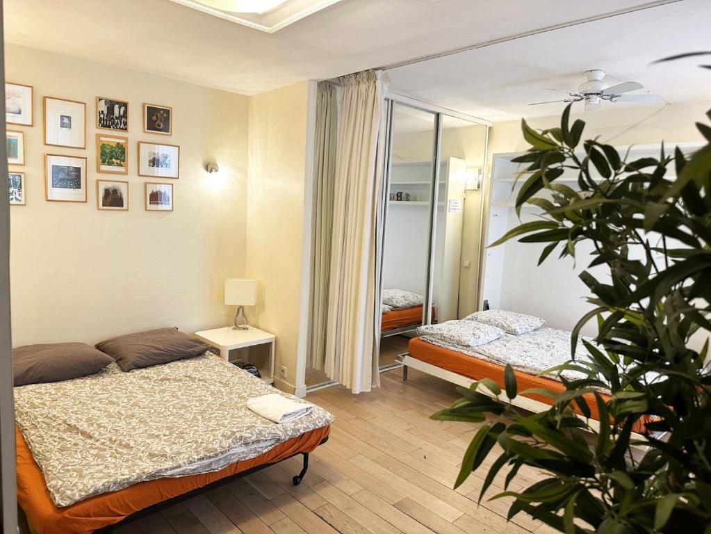 Central Paris, Quiet Apartment in Le Marais AC and near Metro - 3