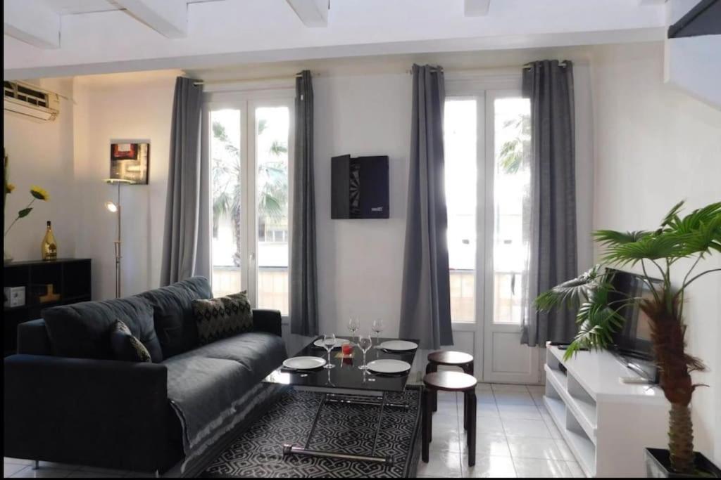 Beau T1 bis centre Juan les pins - 1