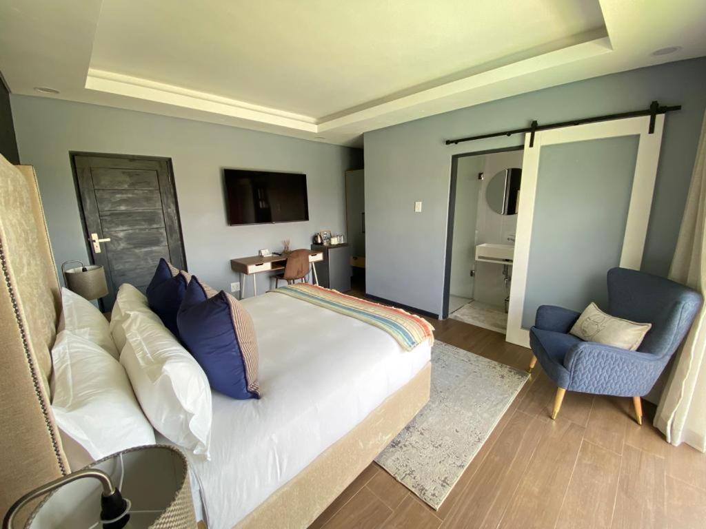 Stunning Lotshe suite - 2207, Bulawayo