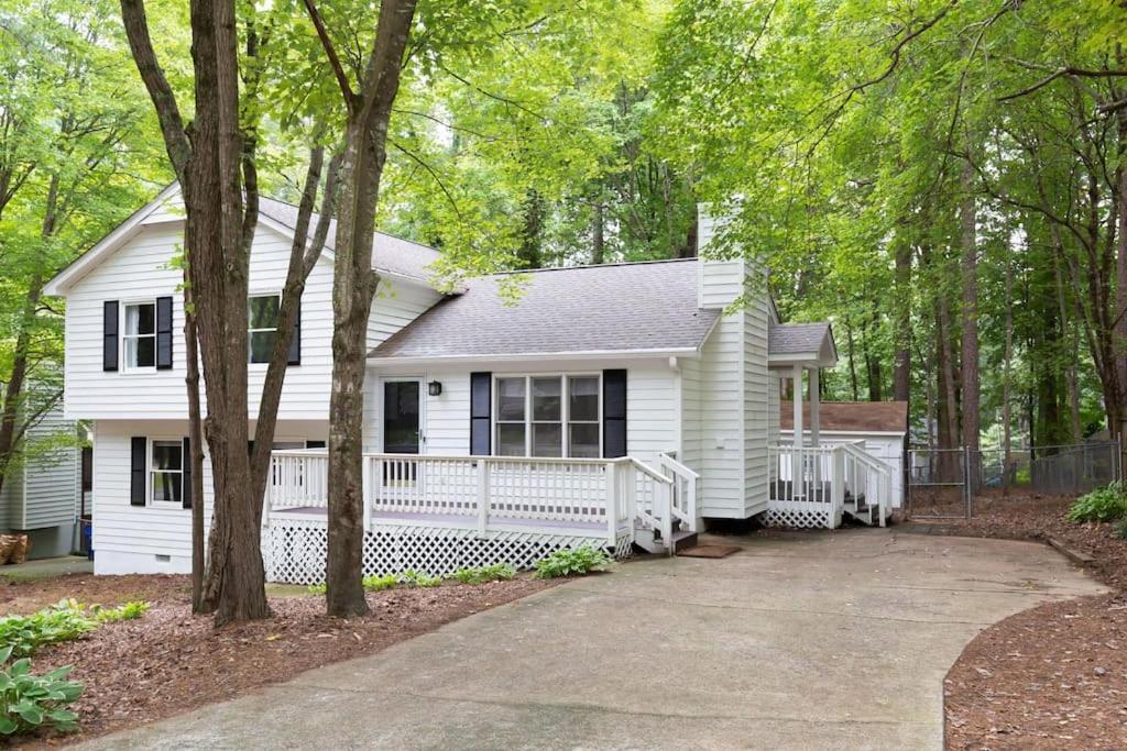4BR Kid Friendly Fenced in Yard Playset, Raleigh