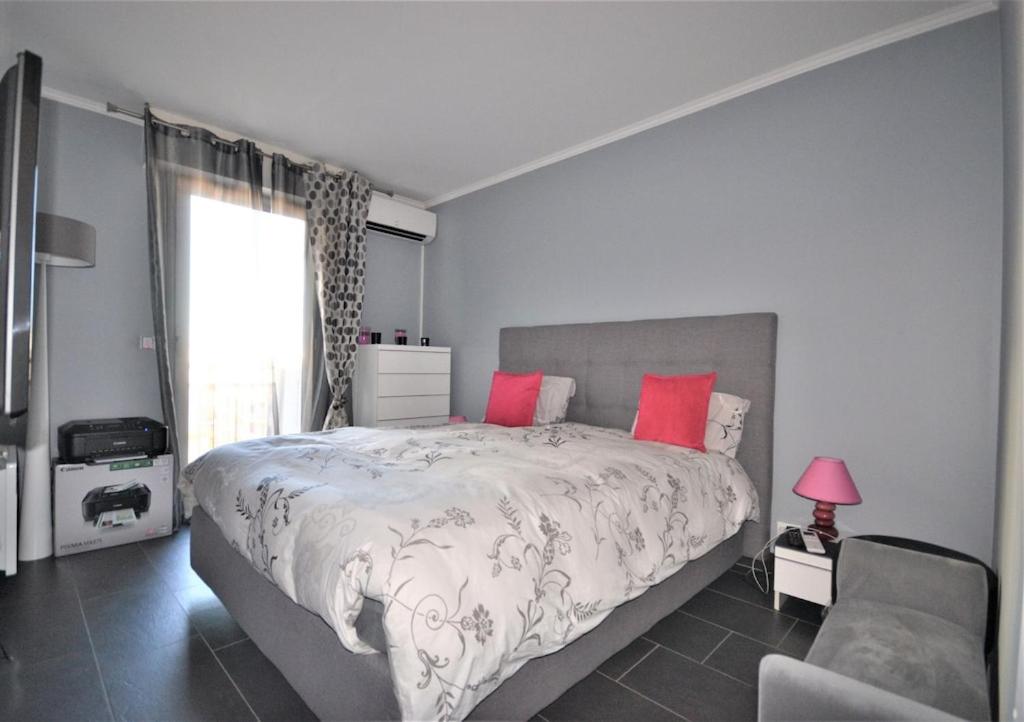 BEL APPARTEMENT CALME ET TRES LUMINEUX - 1