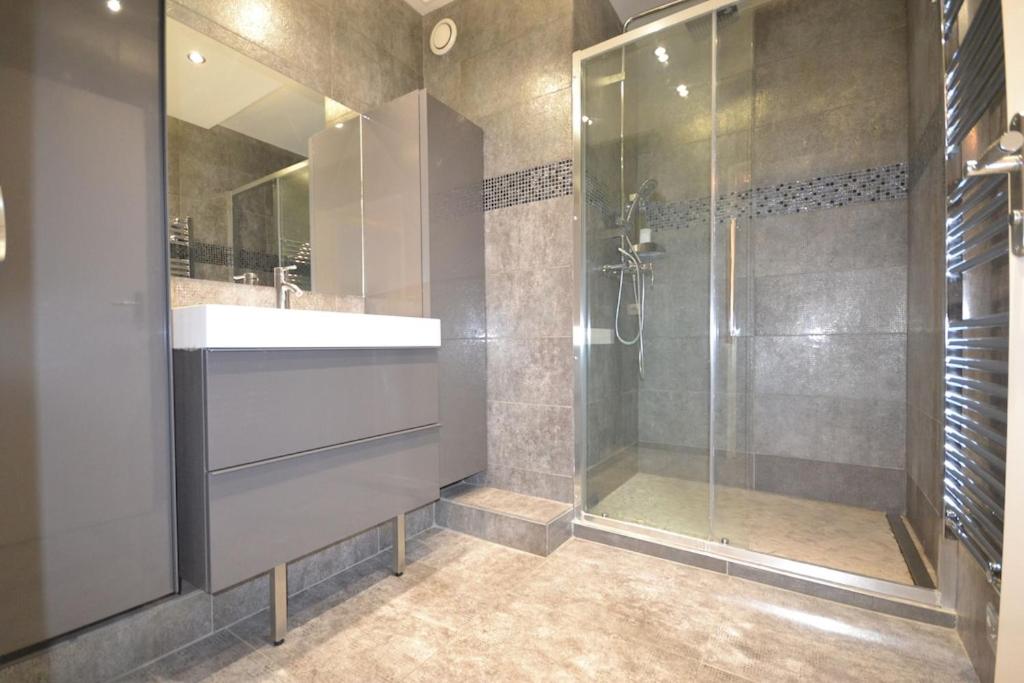 BEL APPARTEMENT CALME ET TRES LUMINEUX - 3
