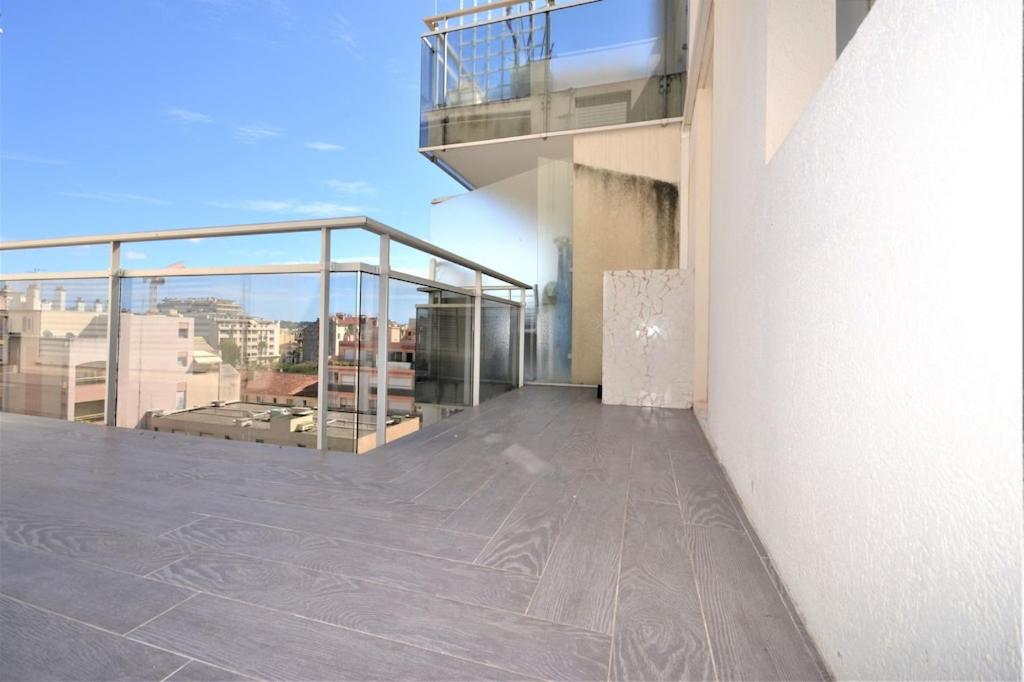 BEL APPARTEMENT CALME ET TRES LUMINEUX - 5