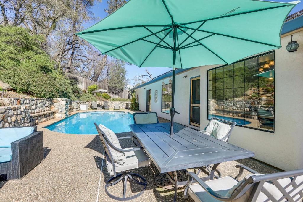 Jackson Wine Country Home with Pool, Grill and Patio!