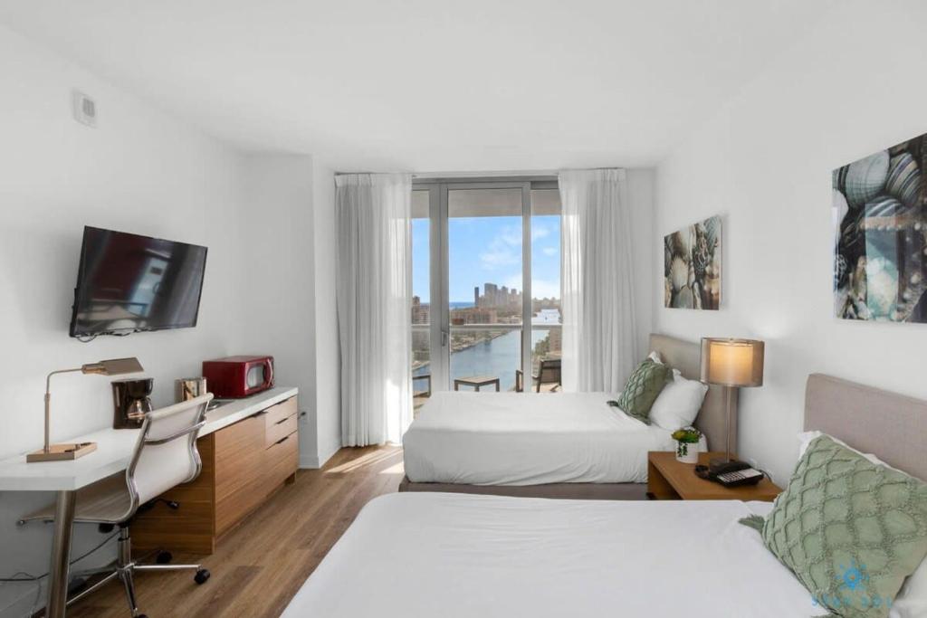 Infinity View - Balcony - Pool - Gym - Near Beach, Hallandale Beach