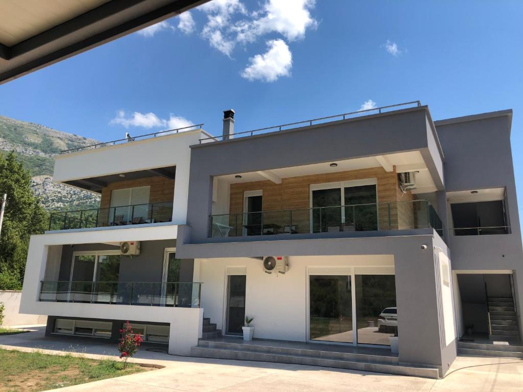 Villa MERKURY - 1
