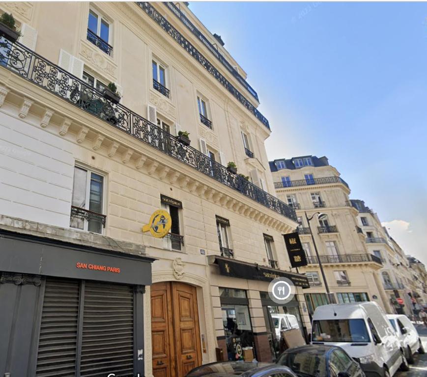 Bright duplex on the top floor - close to Opera - 2
