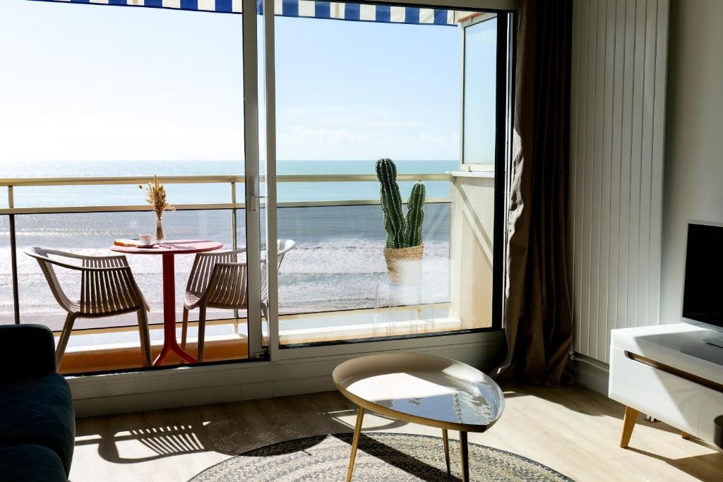 Appartement refait à neuf - Superbe vue Grande Plage des Sables - 2 pers, Les Sables-dʼOlonne