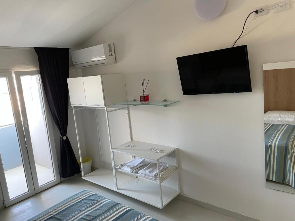 Hotel Rosa - 4