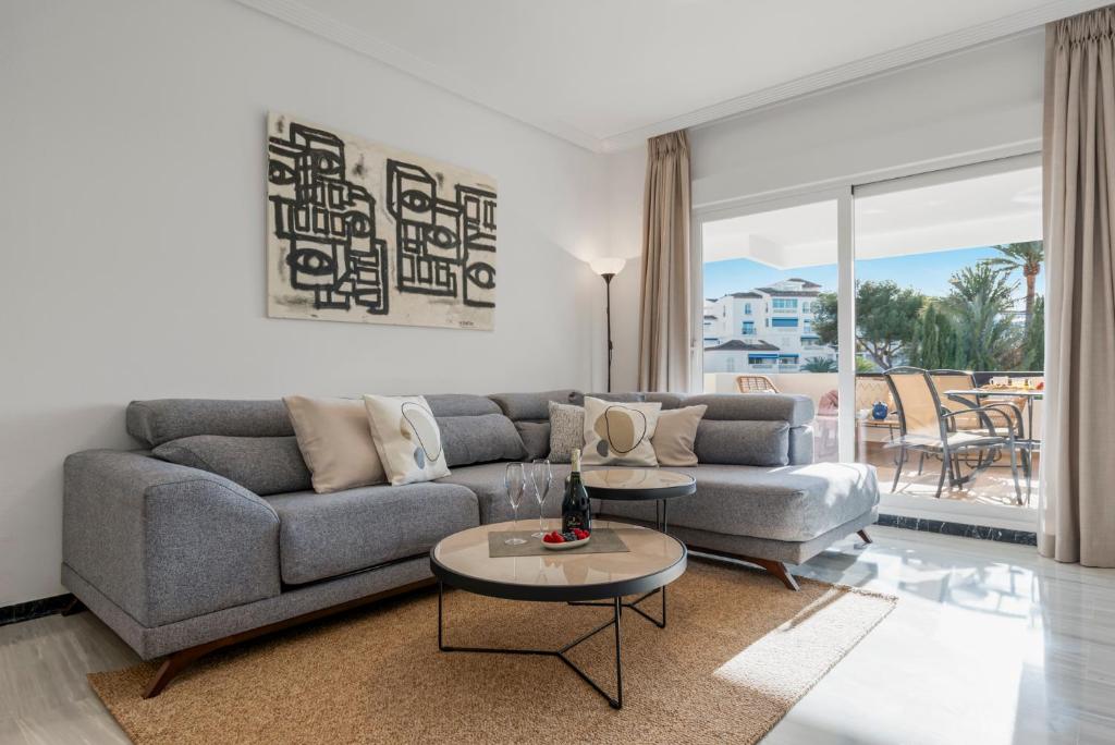 Banus Rentals Luminoso apartamento con vistas al mar - 4