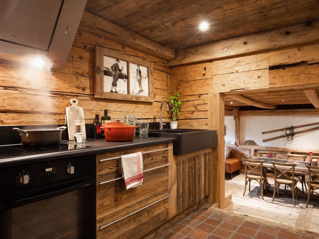 Chalet savoyard rénové, 10 pers, proche pistes, animaux admis - FR-1-304-162 - 5