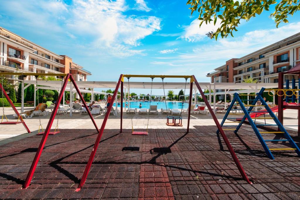 Prestige Fort Beach - Full Board — Dla dzieci in Święty Włas, Region Burgas