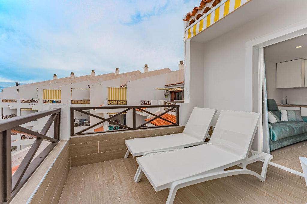 Los Cristianos San Marino Bluesky Apartment - 2