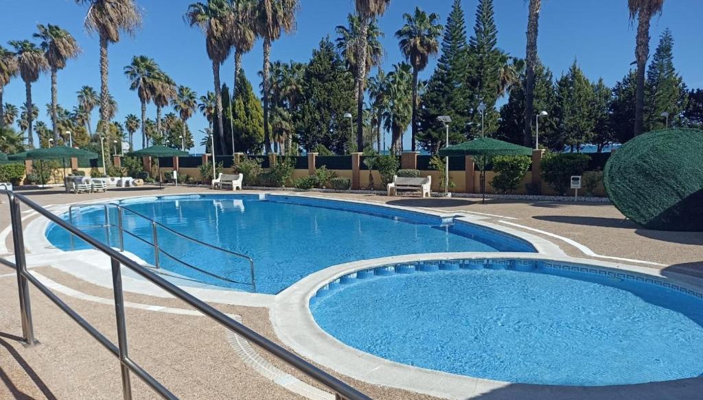 PLAYA CONFORT - PRIMERA LÍNEA, AIRE ACONDICIONADO Y WIFI - 2