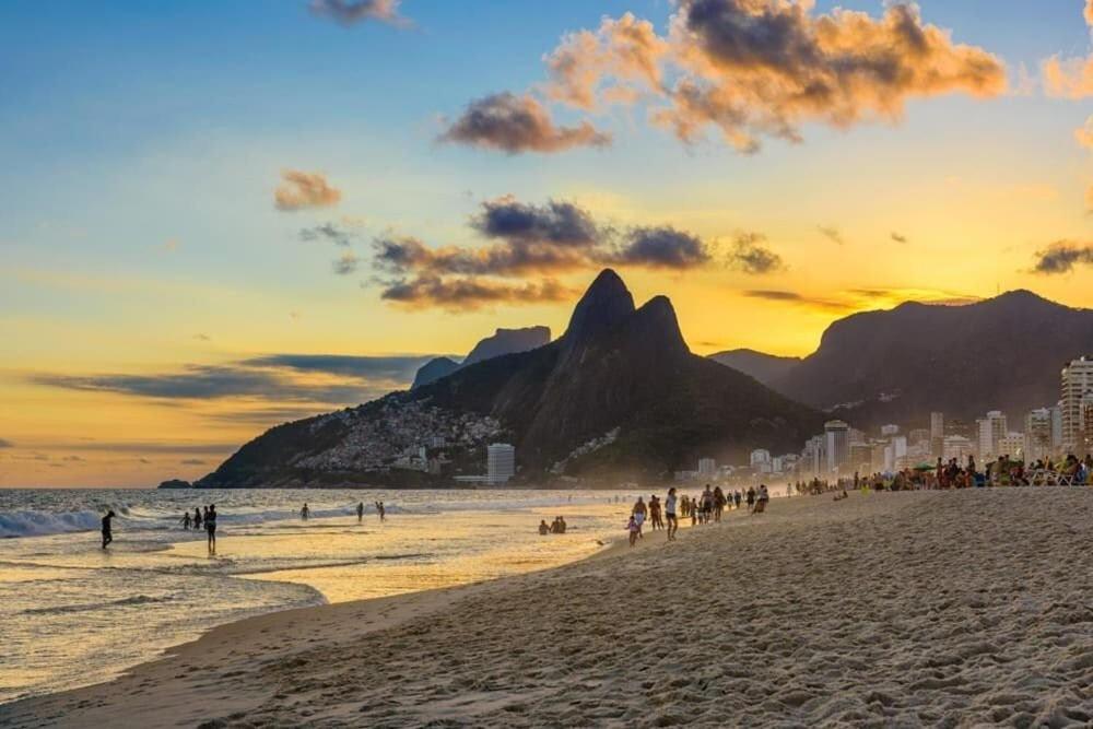 Sol do Leblon, Rio de Janeiro