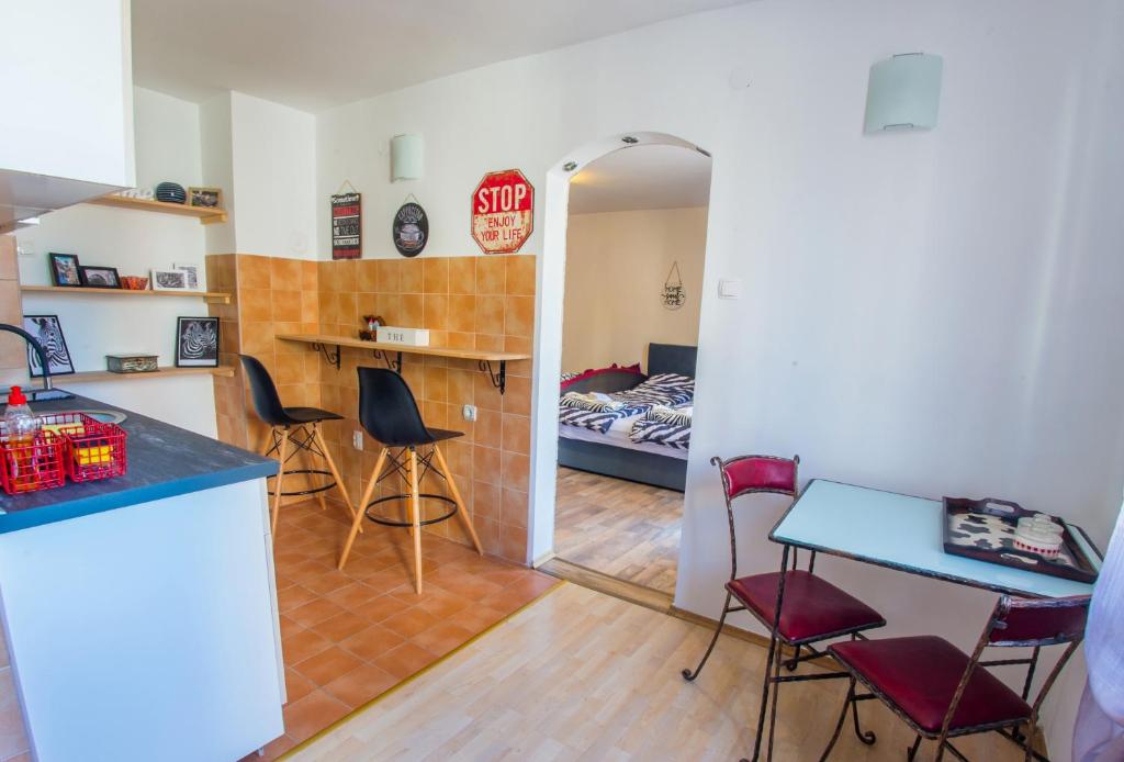 Studio Apartment Zebra - 2