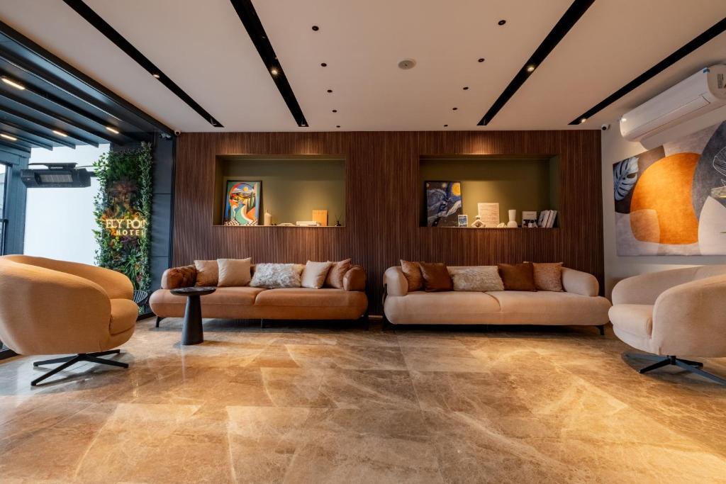 플라이 포인트 에어포트 호텔