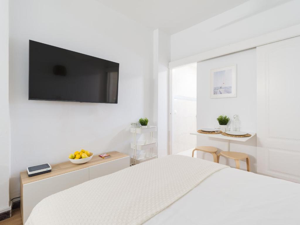 Precioso estudio en Las Canteras - 3