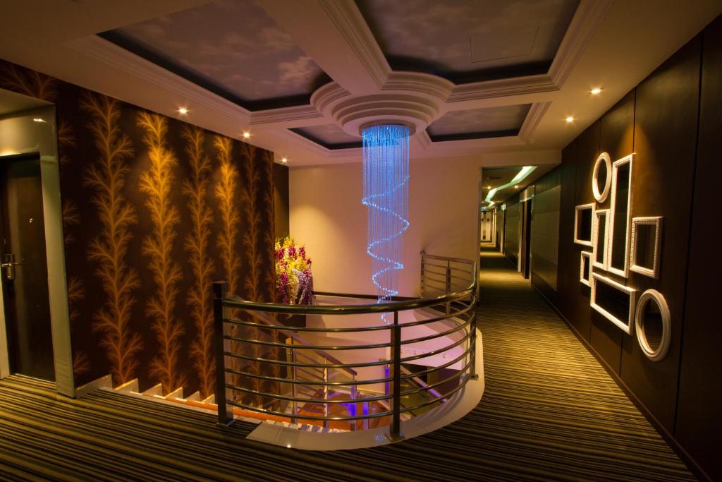 JS Hotel photo