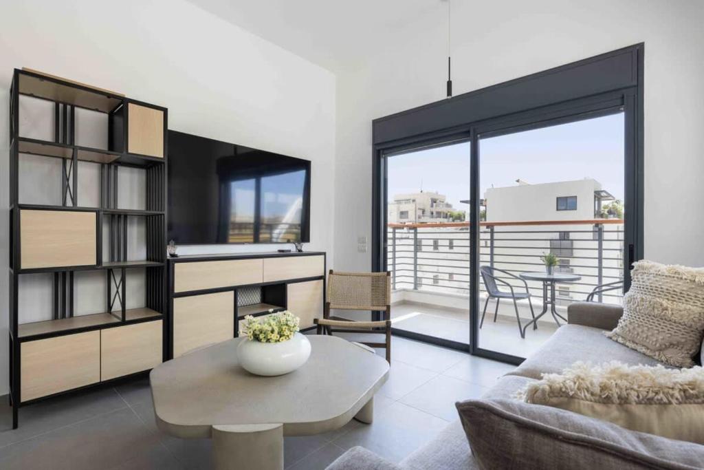 Beachfront Geula by Five Stay, Tel Aviv