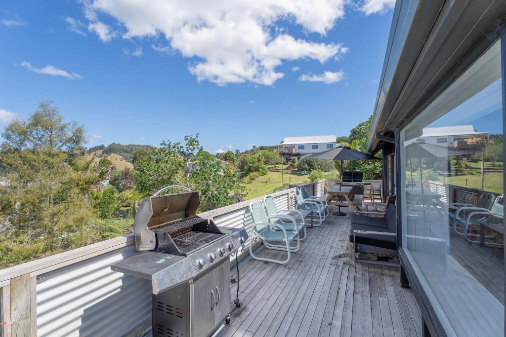 Perfect Picture on Haddon, Whitianga