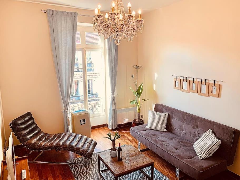 Suite Eugenie Hyper center 3 rooms 2 bedrooms - 1