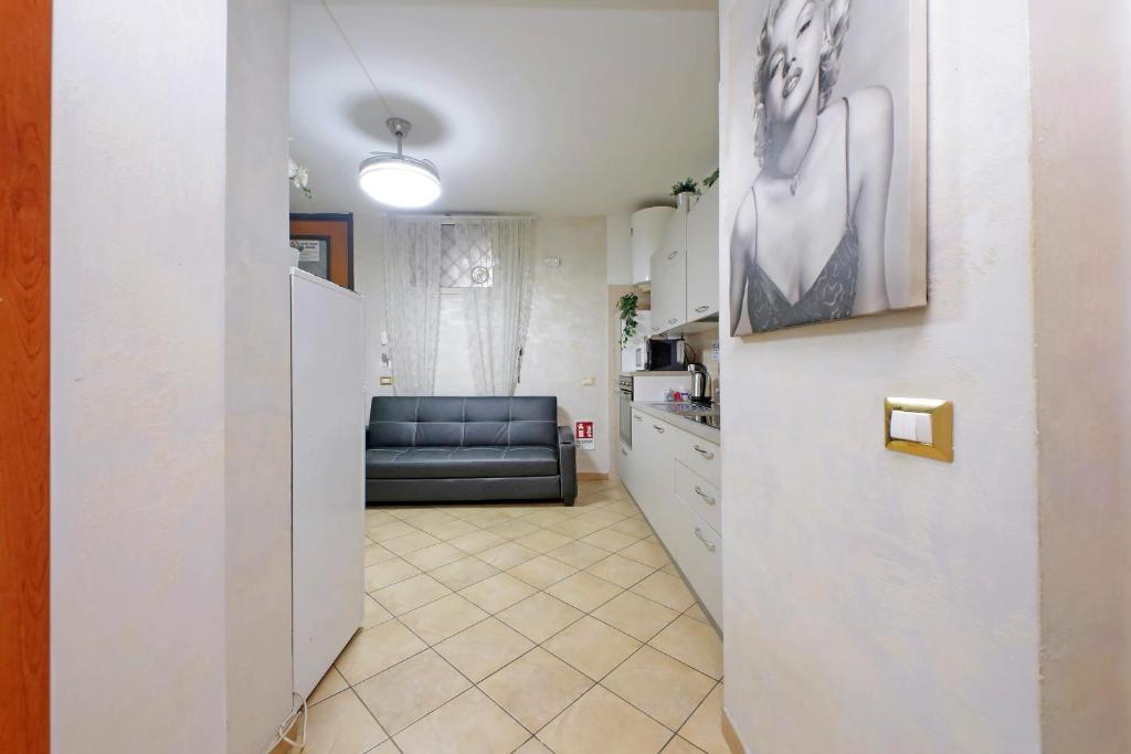 Gallery Home - 5