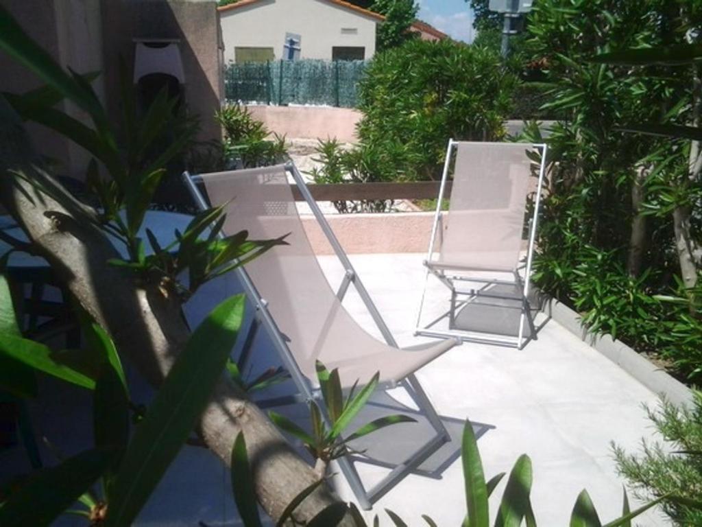 Villa 3 Pièces Climatisée, 5 Pers., à 800m de la Plage avec Jardin et Parking Sécurisé - FR-1-776-77 - 2