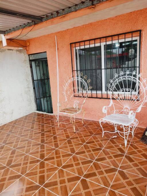 Cómodo Departamento a 2 cuadras de la playa, Progreso