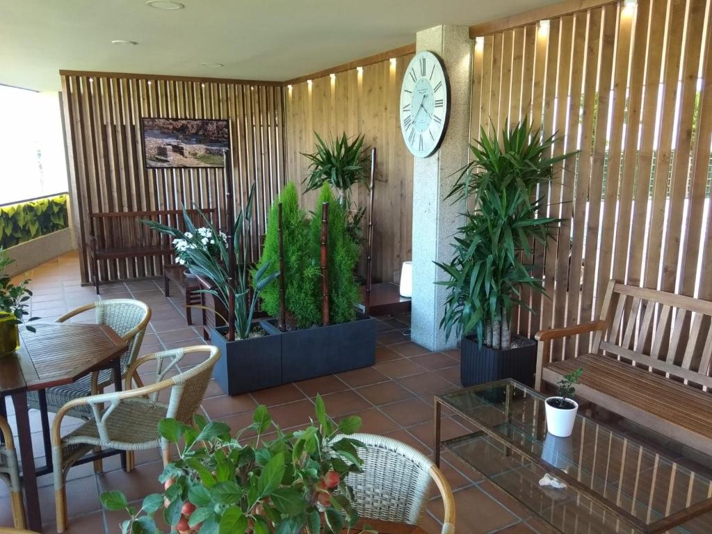 Hotel Parking Miradoiro de Belvís - 4