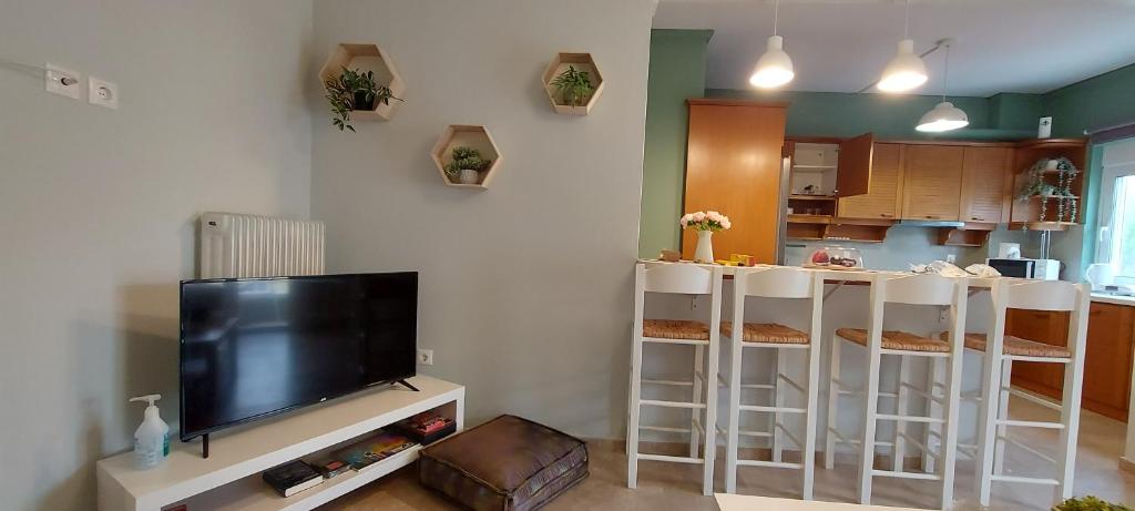 Hermes green, Artemida