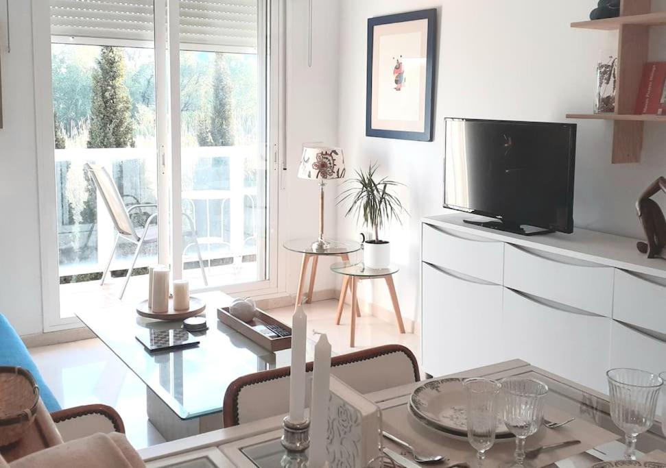 APARTAMENTO EN FUENGIROLA CON PARKING Y PISCINA. - 4
