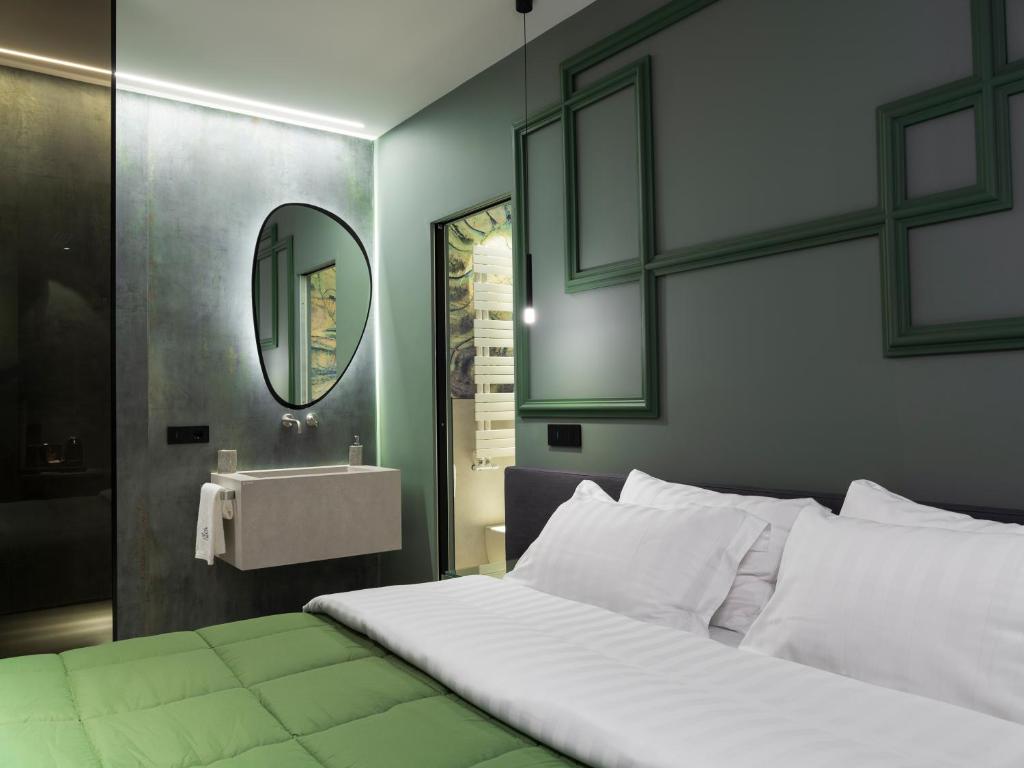 THE CAVE Suites SPA - 2