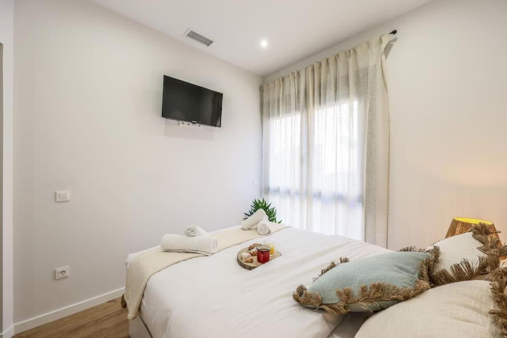 Luxe apartments Madrid Rio by RentitUP - 3