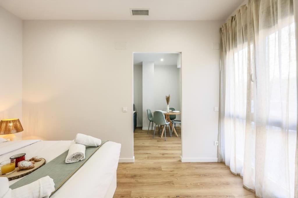 Luxe apartments Madrid Rio by RentitUP - 3