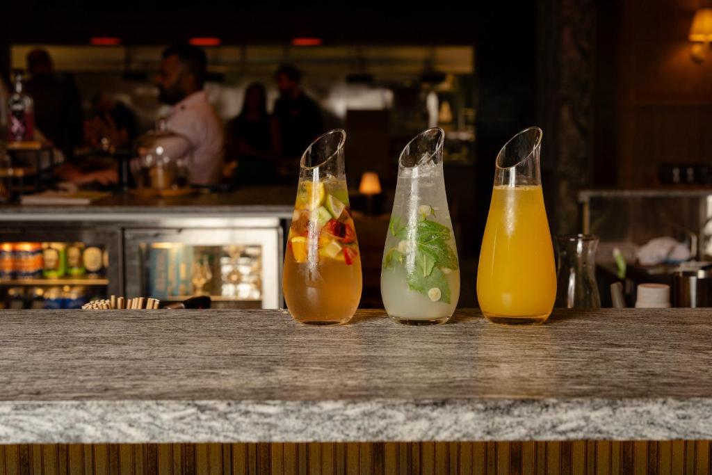 อาหารและเครื่องดื่ม