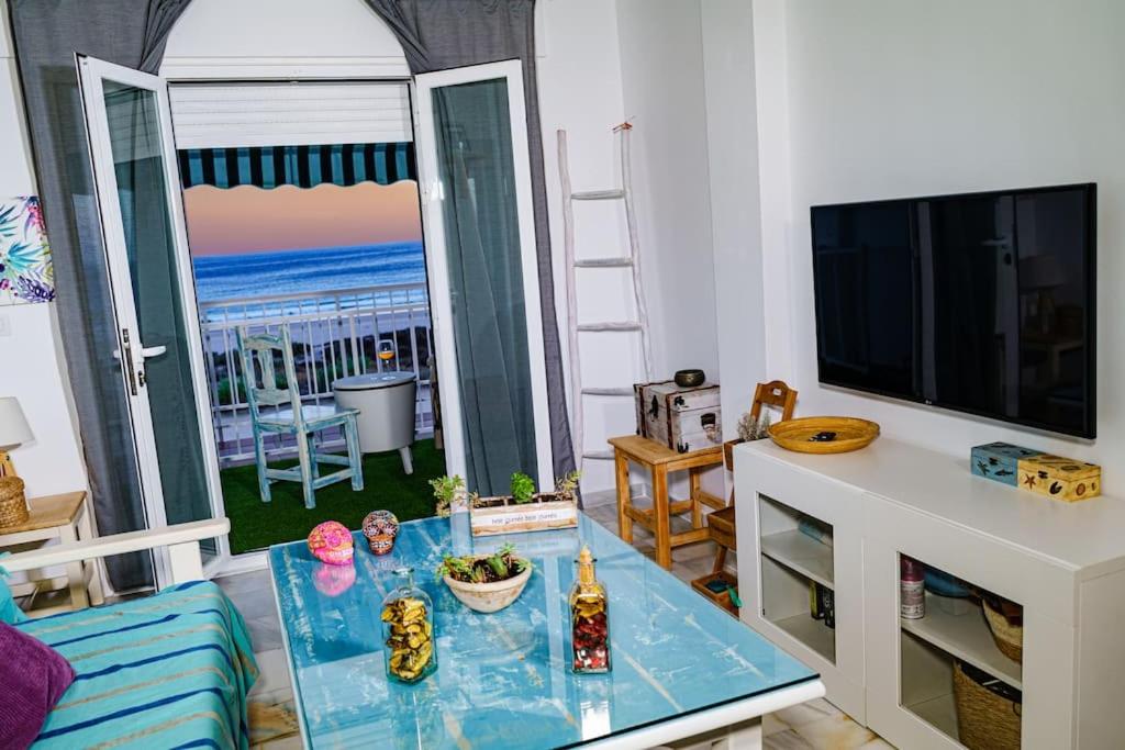 Apartamento con inmejorables vistas de la Barrosa - 1