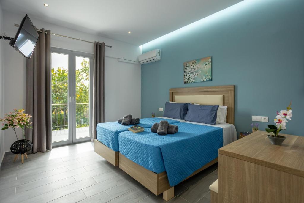 Paradiso Hotel Corfu Sea View Apartments with Pool in Ipsos — Hotel rooms in Ypsos, Ionian Islands