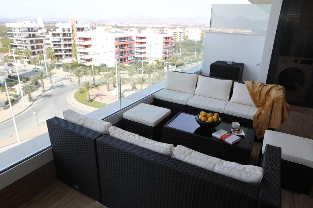 CLAUDIA I, Arenales del Sol