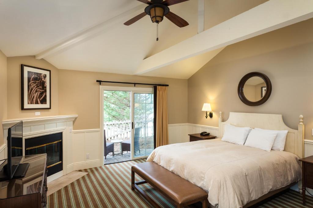 Lighthouse Lodge & Cottages Photo 9