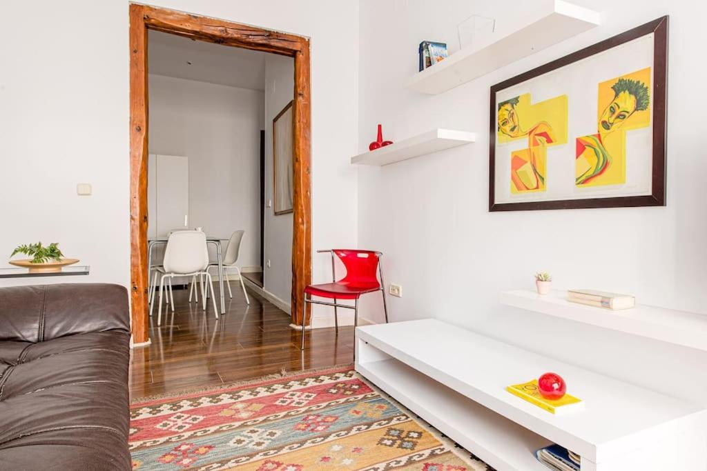 Flat next to the Paseo del Prado with balcony - A5 - 4