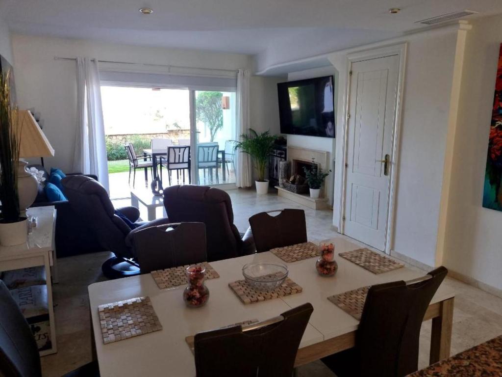 5-Bed Villa Mijas La Cala Golf & Spa Resort - 3